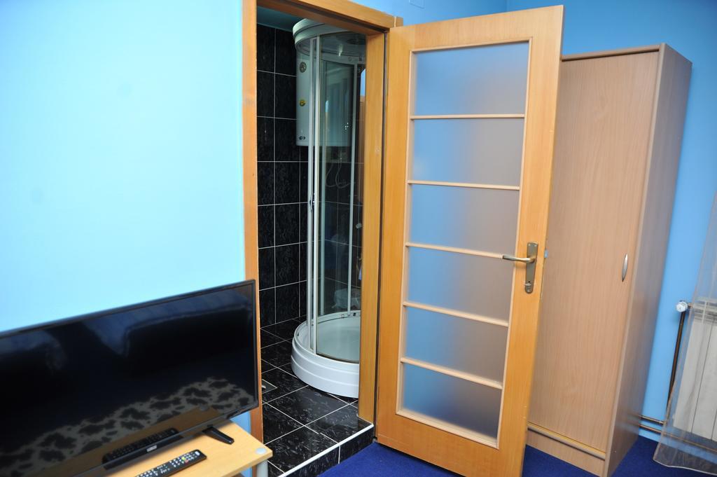 Guesthouse Prenociste Faraon Pljevlja Ruang foto