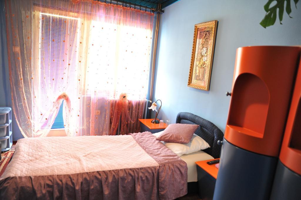Guesthouse Prenociste Faraon Pljevlja Ruang foto